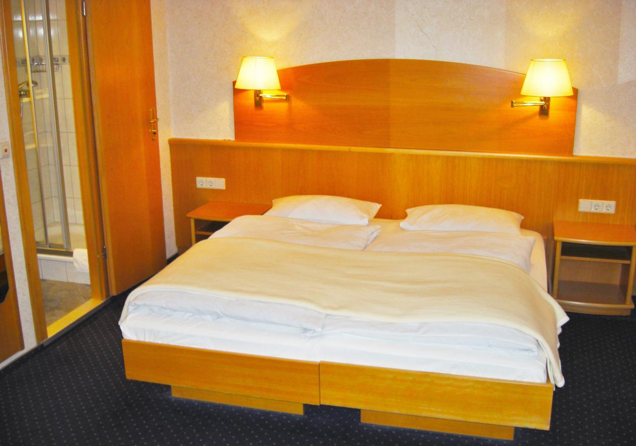 Hotel Gasthof Kreuz Bad Buchau Kültér fotó